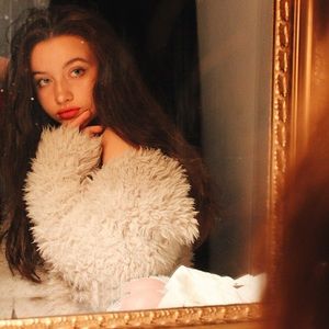 Meet your Posher, Haley